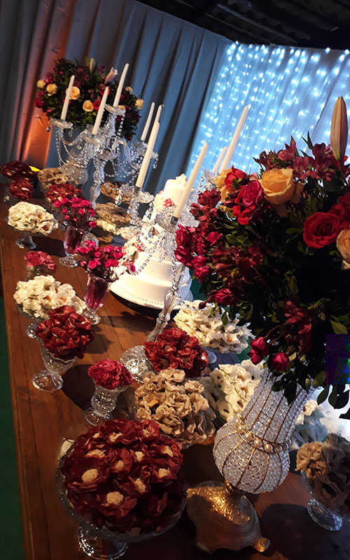 Buffet de gala para evento corporativo